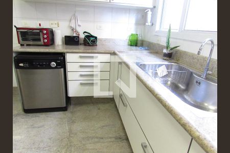 Casa à venda com 700m², 4 quartos e 6 vagasCozinha