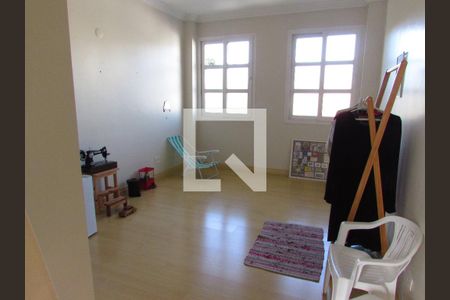 Casa à venda com 700m², 4 quartos e 6 vagasQuarto 