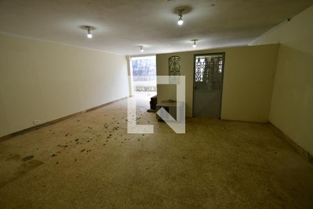 Casa à venda com 412m², 6 quartos e 4 vagasQuintal