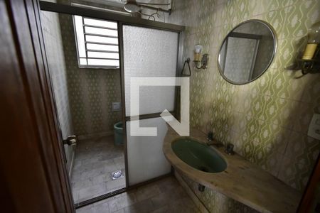 Casa à venda com 412m², 6 quartos e 4 vagasBanheiro de Serviço 2 - Suíte
