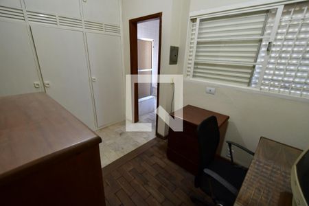 Casa à venda com 412m², 6 quartos e 4 vagasQuarto 4 - Suíte