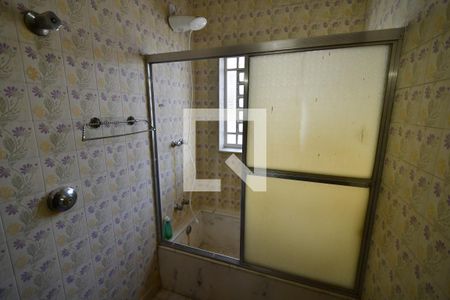 Casa à venda com 412m², 6 quartos e 4 vagasBanheiro Suíte - Quarto 3