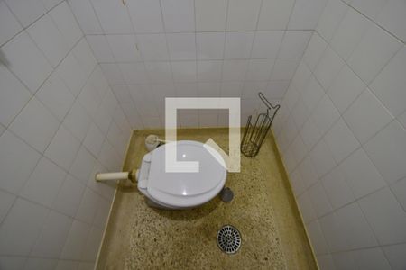 Casa à venda com 412m², 6 quartos e 4 vagasBanheiro de serviço