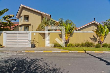 Casa para alugar com 450m², 4 quartos e 4 vagasFachada