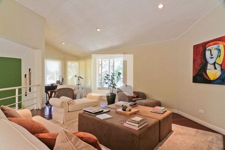 Casa para alugar com 450m², 4 quartos e 4 vagasSala