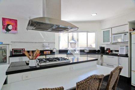 Casa para alugar com 450m², 4 quartos e 4 vagasCozinha