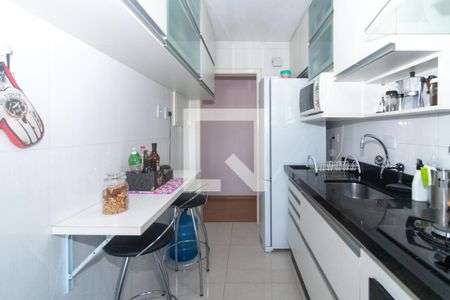 Apartamento à venda com 64m², 3 quartos e 2 vagasCozinha