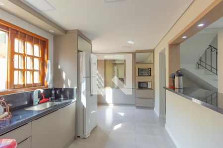 Casa à venda com 150m², 3 quartos e 1 vaga Casa à venda com 150m², 3 quartos e 1 vagaCozinha - Armários