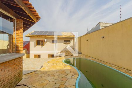 Casa à venda com 150m², 3 quartos e 1 vaga Casa à venda com 150m², 3 quartos e 1 vagaPiscina