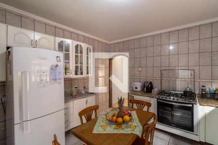 Casa à venda com 262m², 3 quartos e 2 vagas Casa à venda com 262m², 3 quartos e 2 vagasCozinha