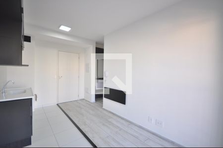Sala/Cozinha de apartamento para alugar com 1 quarto, 29m² em Vila Mazzei, São Paulo
