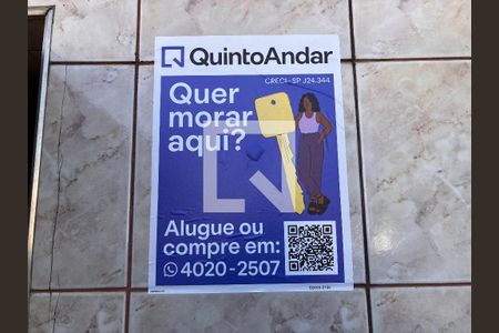 Casa à venda com 220m², 3 quartos e 2 vagas Casa à venda com 220m², 3 quartos e 2 vagasPlaquinha