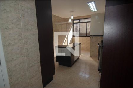 Apartamento à venda com 125m², 3 quartos e 2 vagasCozinha