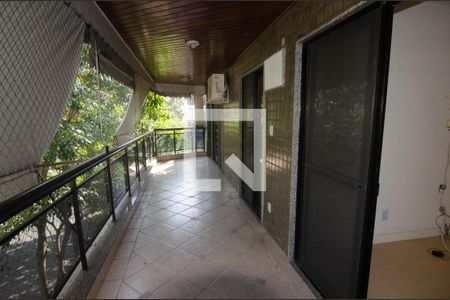 Apartamento à venda com 125m², 3 quartos e 2 vagasVaranda da Cozinha