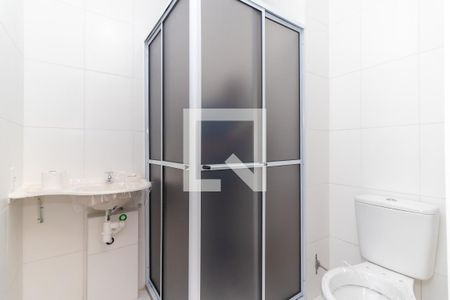 Banheiro de apartamento para alugar com 1 quarto, 32m² em Conjunto Residencial José Bonifácio, São Paulo