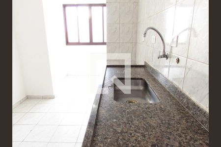 Cozinha de apartamento para alugar com 2 quartos, 63m² em Parque Taboão, Taboão da Serra