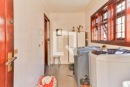 Casa à venda com 650m², 3 quartos e 4 vagas Casa à venda com 650m², 3 quartos e 4 vagasLavanderia