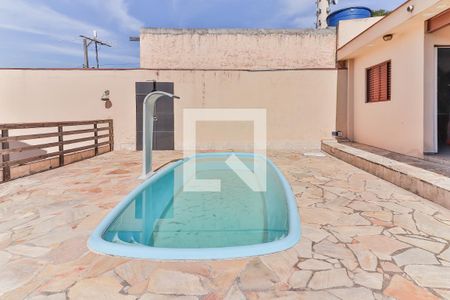 Casa à venda com 650m², 3 quartos e 4 vagas Casa à venda com 650m², 3 quartos e 4 vagasÁrea da Piscina