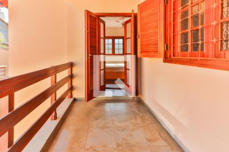 Casa à venda com 650m², 3 quartos e 4 vagas Casa à venda com 650m², 3 quartos e 4 vagasVaranda Quarto 3 Suite