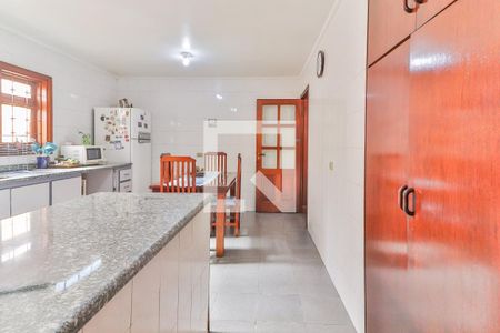 Casa à venda com 650m², 3 quartos e 4 vagas Casa à venda com 650m², 3 quartos e 4 vagasCozinha