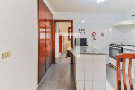 Casa à venda com 650m², 3 quartos e 4 vagas Casa à venda com 650m², 3 quartos e 4 vagasCozinha