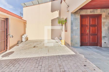 Casa à venda com 650m², 3 quartos e 4 vagas Casa à venda com 650m², 3 quartos e 4 vagasGaragem