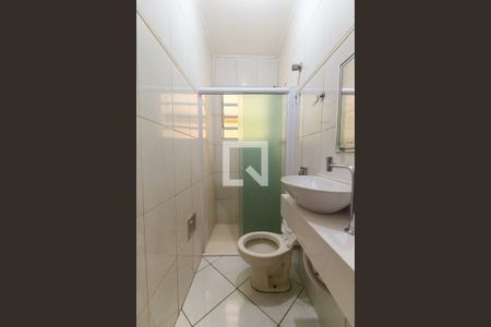 Banheiro de casa para alugar com 1 quarto, 70m² em Itaquera, São Paulo