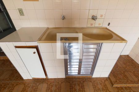 Sala de casa para alugar com 2 quartos, 70m² em Itaquera, São Paulo