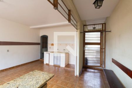 Sala de casa para alugar com 2 quartos, 70m² em Itaquera, São Paulo