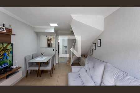 Sala de casa de condomínio para alugar com 3 quartos, 124m² em Parque Munhoz, São Paulo