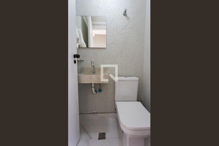 Lavabo de casa de condomínio para alugar com 3 quartos, 124m² em Parque Munhoz, São Paulo