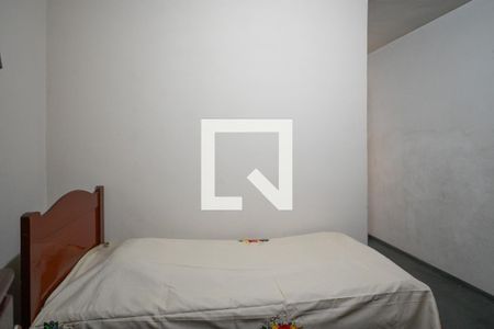 Casa à venda com 173m², 4 quartos e 2 vagas Casa à venda com 173m², 4 quartos e 2 vagasQuarto