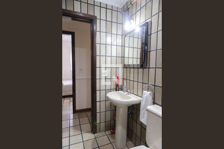 Apartamento à venda com 98m², 3 quartos e 1 vaga Apartamento à venda com 98m², 3 quartos e 1 vagaBanheiro