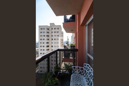 Apartamento à venda com 98m², 3 quartos e 1 vaga Apartamento à venda com 98m², 3 quartos e 1 vagaSacada