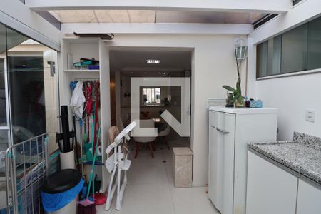 Casa de condomínio à venda com 156m², 3 quartos e 2 vagasÁrea de Serviço