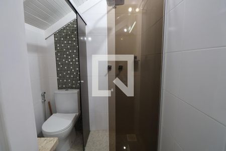 Casa de condomínio à venda com 156m², 3 quartos e 2 vagasBanheiro da Suíte 2