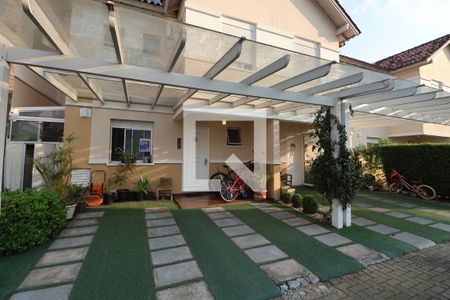 Casa de condomínio à venda com 156m², 3 quartos e 2 vagasFachada da Casa