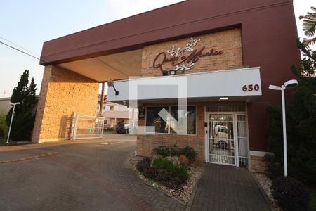 Casa de condomínio à venda com 156m², 3 quartos e 2 vagasFachada e portaria