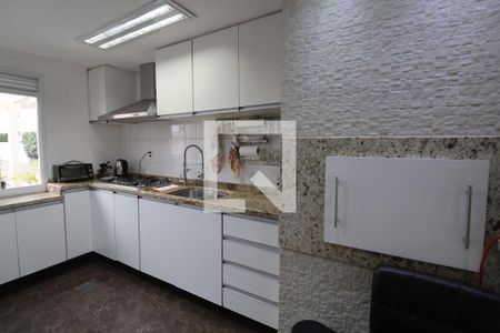 Casa de condomínio à venda com 156m², 3 quartos e 2 vagasCozinha