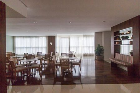 Apartamento à venda com 190m², 3 quartos e 2 vagasÁrea comum - Salão de festas