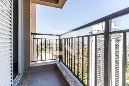 Apartamento para alugar com 190m², 3 quartos e 2 vagas Apartamento para alugar com 190m², 3 quartos e 2 vagasVaranda