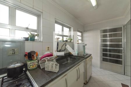 Casa à venda com 200m², 3 quartos e 3 vagas Casa à venda com 200m², 3 quartos e 3 vagasCozinha