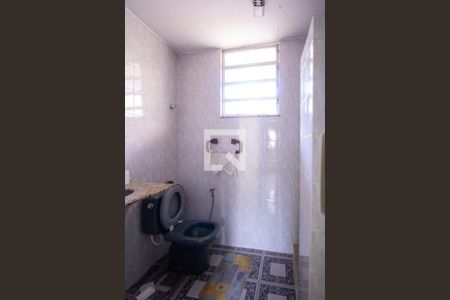 Apartamento à venda com 72m², 2 quartos e 1 vaga Apartamento à venda com 72m², 2 quartos e 1 vagaBanheiro