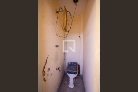 Apartamento à venda com 72m², 2 quartos e 1 vaga Apartamento à venda com 72m², 2 quartos e 1 vagaBanheiro de serviço