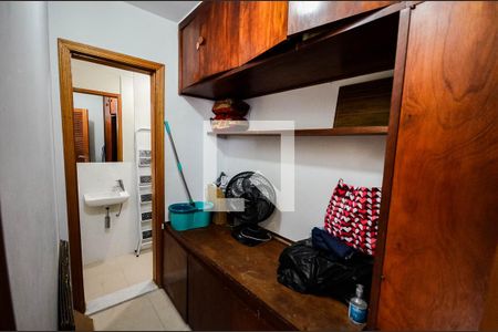 Apartamento à venda com 320m², 4 quartos e 3 vagasQuarto de Serviço