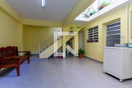 Casa à venda com 210m², 4 quartos e 4 vagas