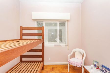 Casa à venda com 210m², 4 quartos e 4 vagas