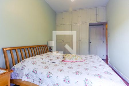 Casa à venda com 210m², 4 quartos e 4 vagas