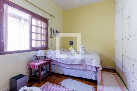 Casa à venda com 210m², 4 quartos e 4 vagas