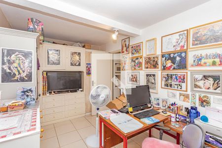 Casa à venda com 210m², 4 quartos e 4 vagas